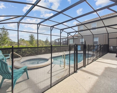 7704 Oakmoss Loop - Photo Thumbnail 65