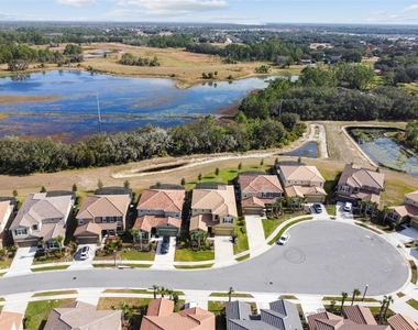 7704 Oakmoss Loop - Photo Thumbnail 77