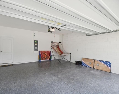7704 Oakmoss Loop - Photo Thumbnail 74
