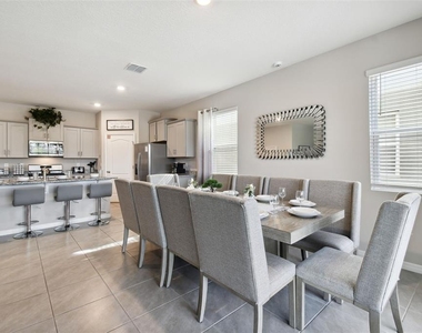 7704 Oakmoss Loop - Photo Thumbnail 55