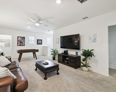 7704 Oakmoss Loop - Photo Thumbnail 21