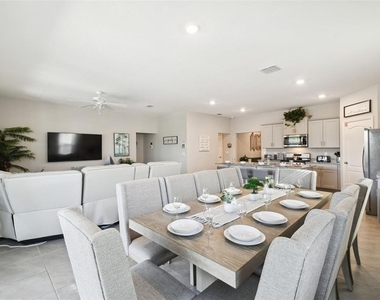 7704 Oakmoss Loop - Photo Thumbnail 53