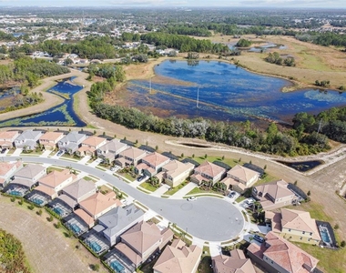 7704 Oakmoss Loop - Photo Thumbnail 79