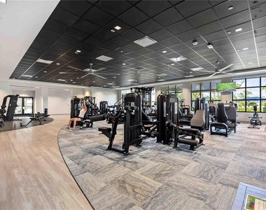 12240 Wellen Golf Street - Photo Thumbnail 32