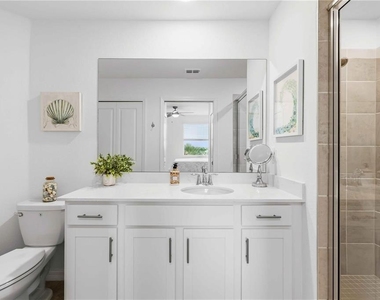 12240 Wellen Golf Street - Photo Thumbnail 24