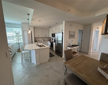 12240 Wellen Golf Street - Photo Thumbnail 8
