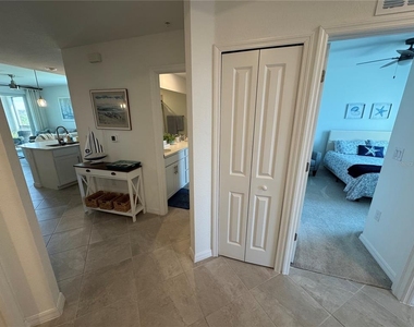 12240 Wellen Golf Street - Photo Thumbnail 4