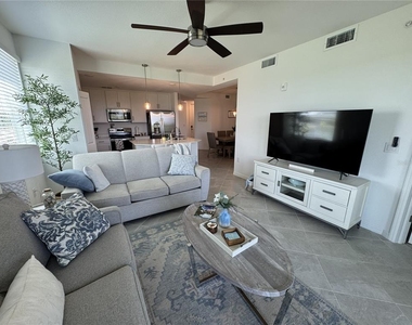 12240 Wellen Golf Street - Photo Thumbnail 12
