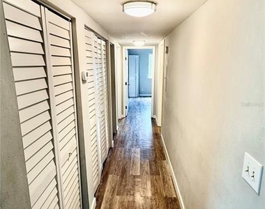 6519 W Newberry Road - Photo Thumbnail 6