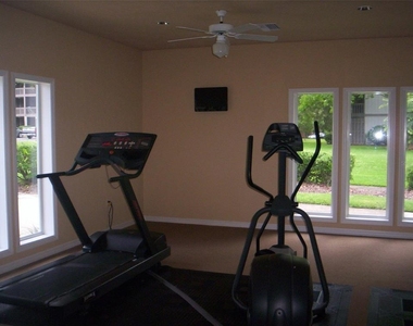 6519 W Newberry Road - Photo Thumbnail 16