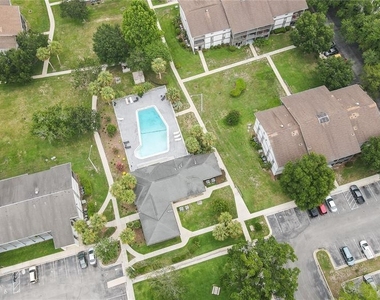 6519 W Newberry Road - Photo Thumbnail 2