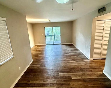 6519 W Newberry Road - Photo Thumbnail 5