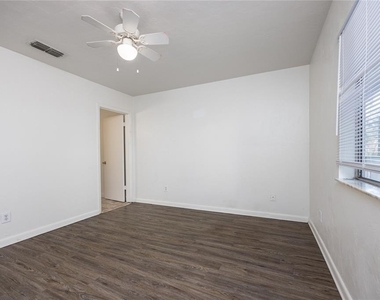 4411 Sw 34th Street - Photo Thumbnail 19