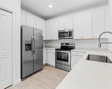 698 Nw 126th Terrace - Photo Thumbnail 4