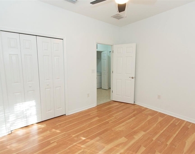 7952 Nw 51st Way - Photo Thumbnail 18