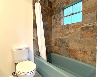 7532 Sw 122nd Street - Photo Thumbnail 22