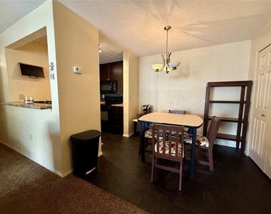 3705 Sw 27th Street - Photo Thumbnail 4
