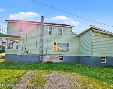 92 Fallbrook - Photo Thumbnail 12