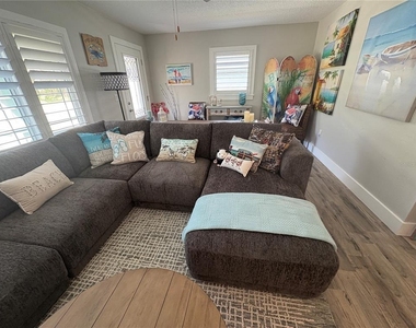 1517 S Central Avenue - Photo Thumbnail 2