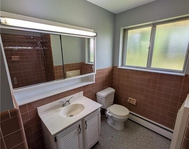 230 Diamond Street - Photo Thumbnail 18