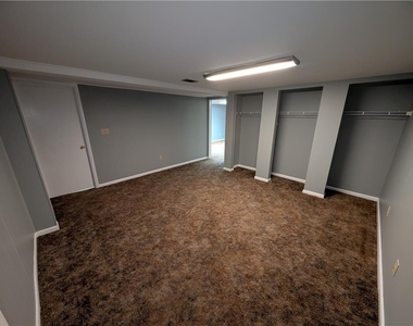 230 Diamond Street - Photo Thumbnail 21