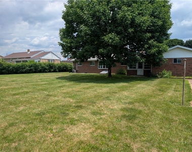 230 Diamond Street - Photo Thumbnail 31