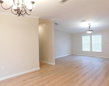 200 Columbia Street - Photo Thumbnail 16