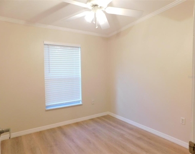 200 Columbia Street - Photo Thumbnail 8