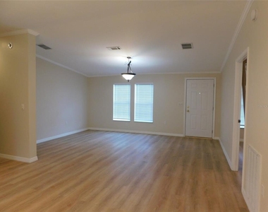 200 Columbia Street - Photo Thumbnail 15