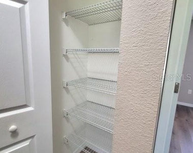 7855 W Price Boulevard - Photo Thumbnail 16
