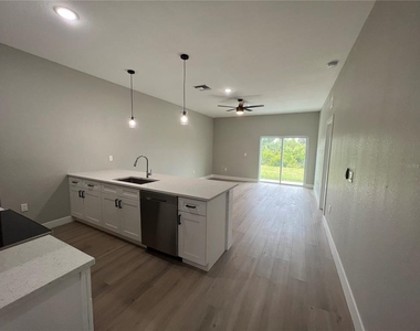 12130 Henley Avenue - Photo Thumbnail 5