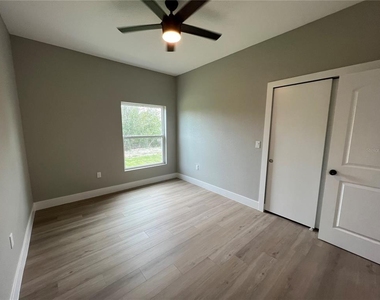 12130 Henley Avenue - Photo Thumbnail 11