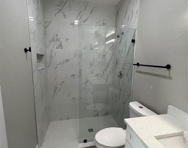12130 Henley Avenue - Photo Thumbnail 15