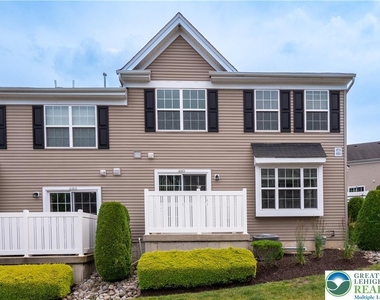 4165 Bunker Hill Drive - Photo Thumbnail 2