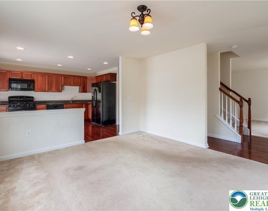 4165 Bunker Hill Drive - Photo Thumbnail 8
