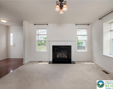 4165 Bunker Hill Drive - Photo Thumbnail 6
