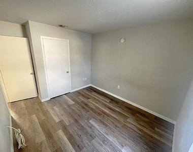 2519 9th Avenue W - Photo Thumbnail 7