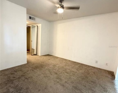 19505 Quesada Avenue - Photo Thumbnail 17