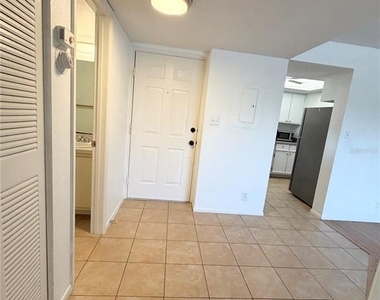 19505 Quesada Avenue - Photo Thumbnail 5