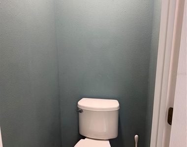 4823 Carrington Circle - Photo Thumbnail 36