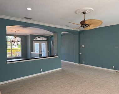 4823 Carrington Circle - Photo Thumbnail 11