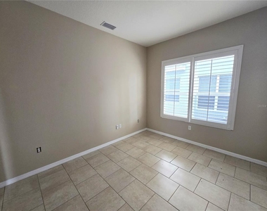 3637 Summerwind Circle - Photo Thumbnail 18