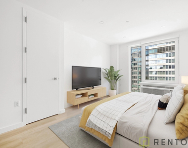 150 Lawrence Street - Photo Thumbnail 2