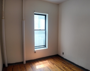 East 14th Street - Photo Thumbnail 2