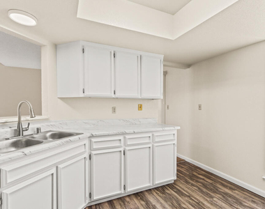 1861 Sonoma Place - Photo Thumbnail 16