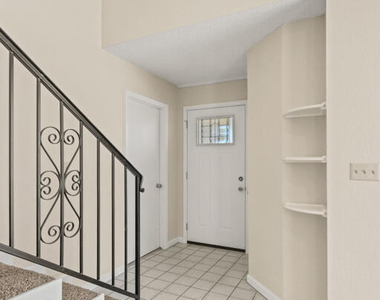 1861 Sonoma Place - Photo Thumbnail 11