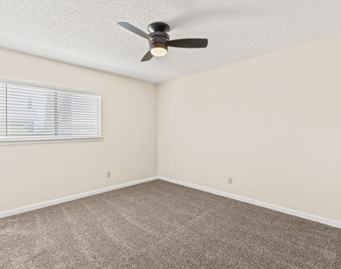 1861 Sonoma Place - Photo Thumbnail 18