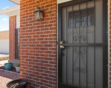 1861 Sonoma Place - Photo Thumbnail 3
