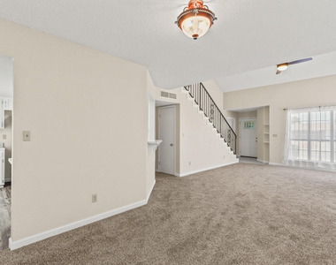 1861 Sonoma Place - Photo Thumbnail 10