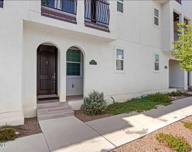 313 Vin Raliuga Court - Photo Thumbnail 1